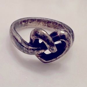 James Avery Knotted Heart Ring 6 1/2